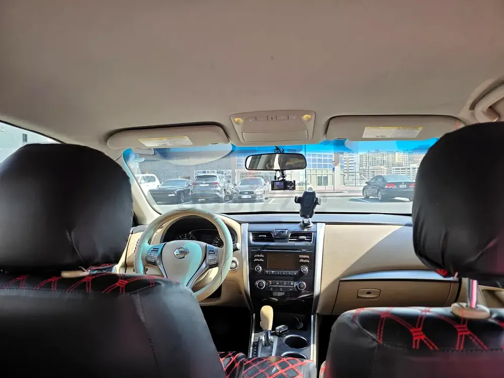 Nissan Altima SV 2015 GCC Specs - Well Maintained - Image 14