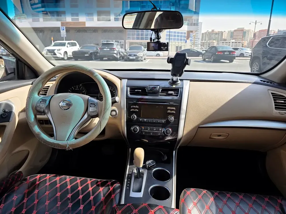 Nissan Altima SV 2015 GCC Specs - Well Maintained - Image 17