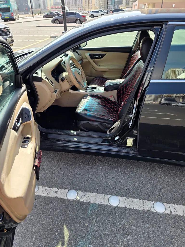 Nissan Altima SV 2015 GCC Specs - Well Maintained - Image 19