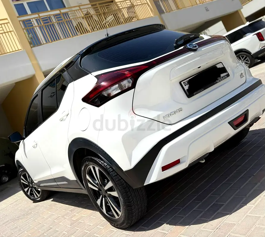 2022 Nissan Kicks SR | GCC Specs | Low Mileage | Top Trim - Image 4