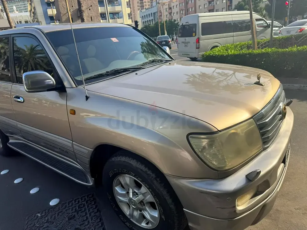 Toyota Land Cruiser GXR 2006 GCC Specs - Image 4