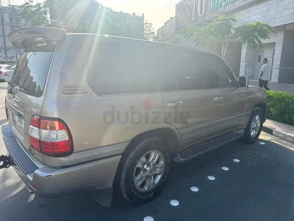 Toyota Land Cruiser GXR 2006 GCC Specs - Image 6