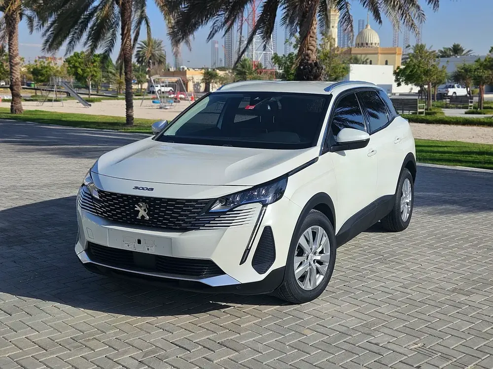 Peugeot 3008 GCC LOW KM 2022 With Navigation Premium Condition Single Hand Car - Image 5