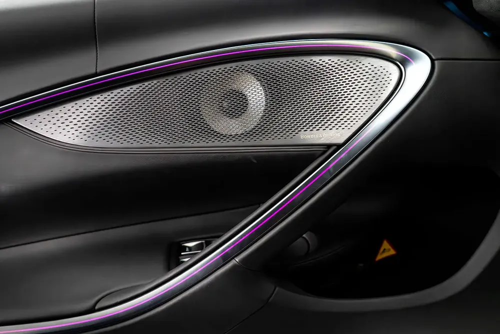 2023 MCLAREN ARTURA / GCC / DEALER WARRANTY AND SERVICE - Image 13