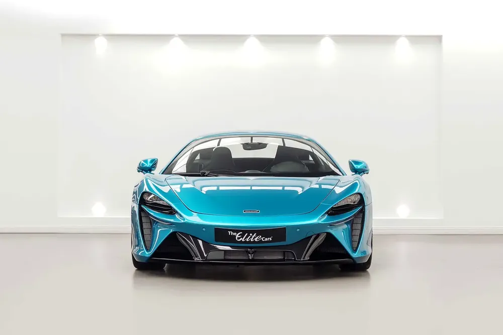 2023 MCLAREN ARTURA / GCC / DEALER WARRANTY AND SERVICE - Image 5