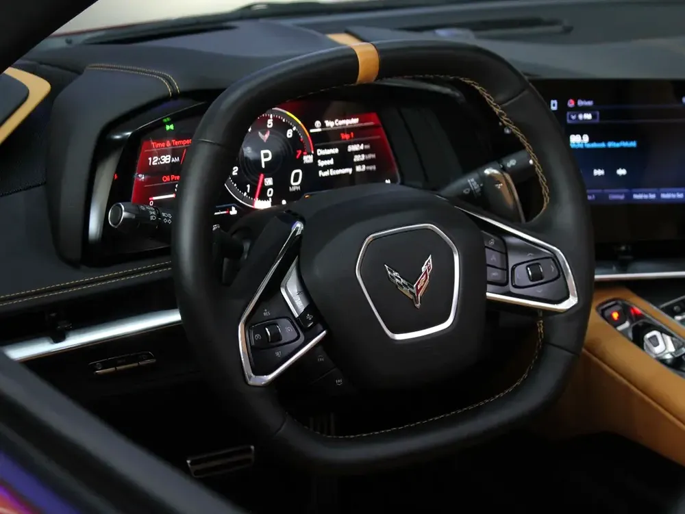 2024 - Chevrolet Corvette Stingray -V8 with warranty for 333,000.00 AED - Image 16