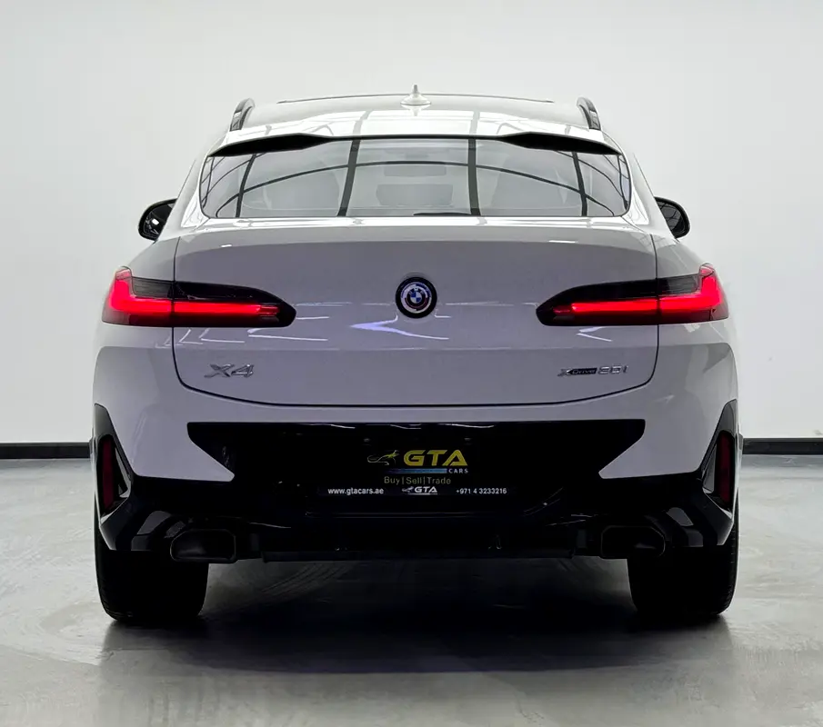 2024 BMW X4 xDrive30i M Sport, 2029 BMW Warranty + Service Pack, Full BMW Service History, GCC - Image 5