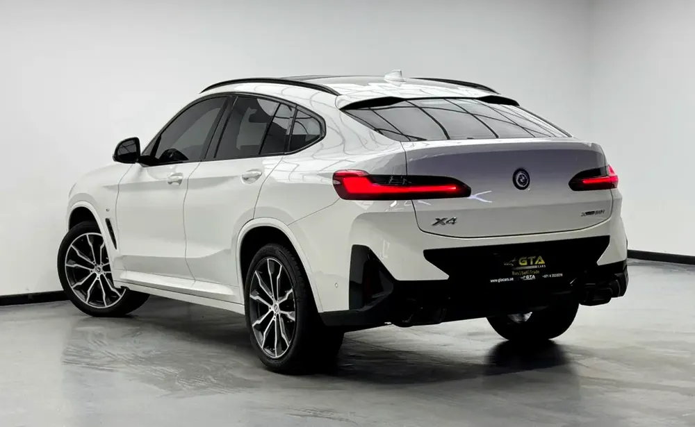 2024 BMW X4 xDrive30i M Sport, 2029 BMW Warranty + Service Pack, Full BMW Service History, GCC - Image 6