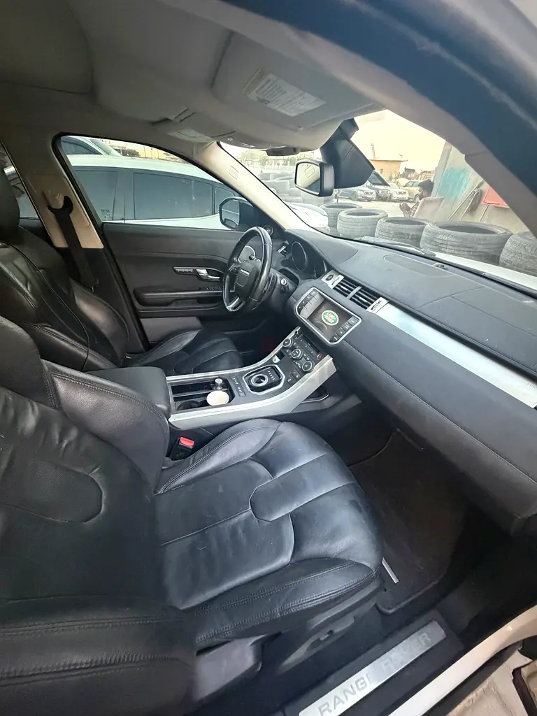 Land Rover Range Rover Evoque Prestige 2014 | American Specs | Well Maintained - Image 8