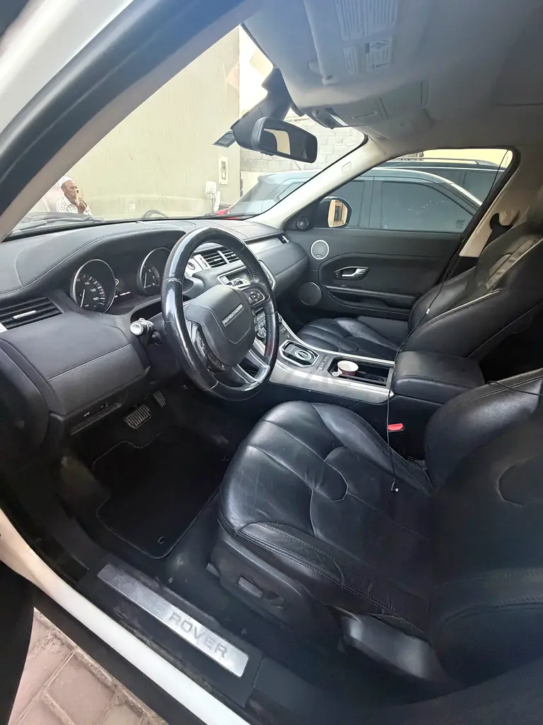 Land Rover Range Rover Evoque Prestige 2014 | American Specs | Well Maintained - Image 9