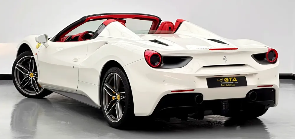 2017 Ferrari 488 Spider, Full Service History, Excellent Condition, GCC - Image 5