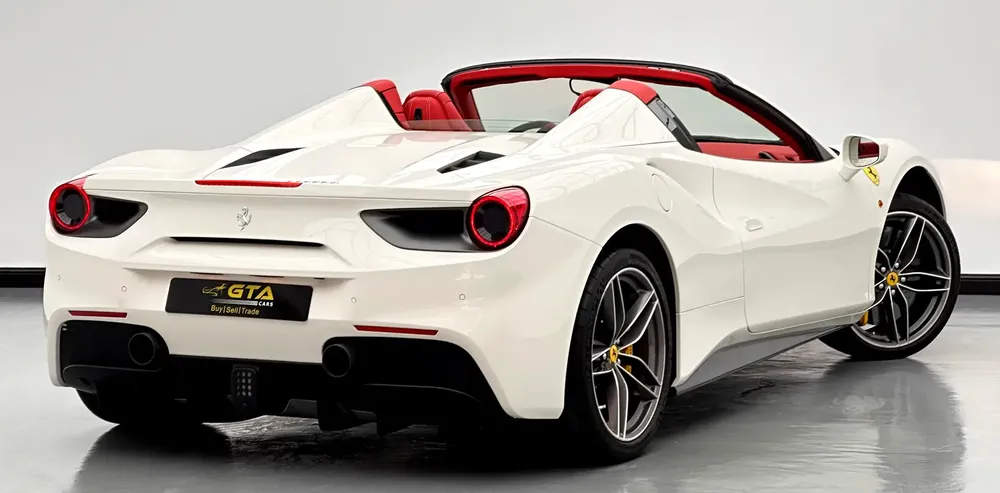 2017 Ferrari 488 Spider, Full Service History, Excellent Condition, GCC - Image 7