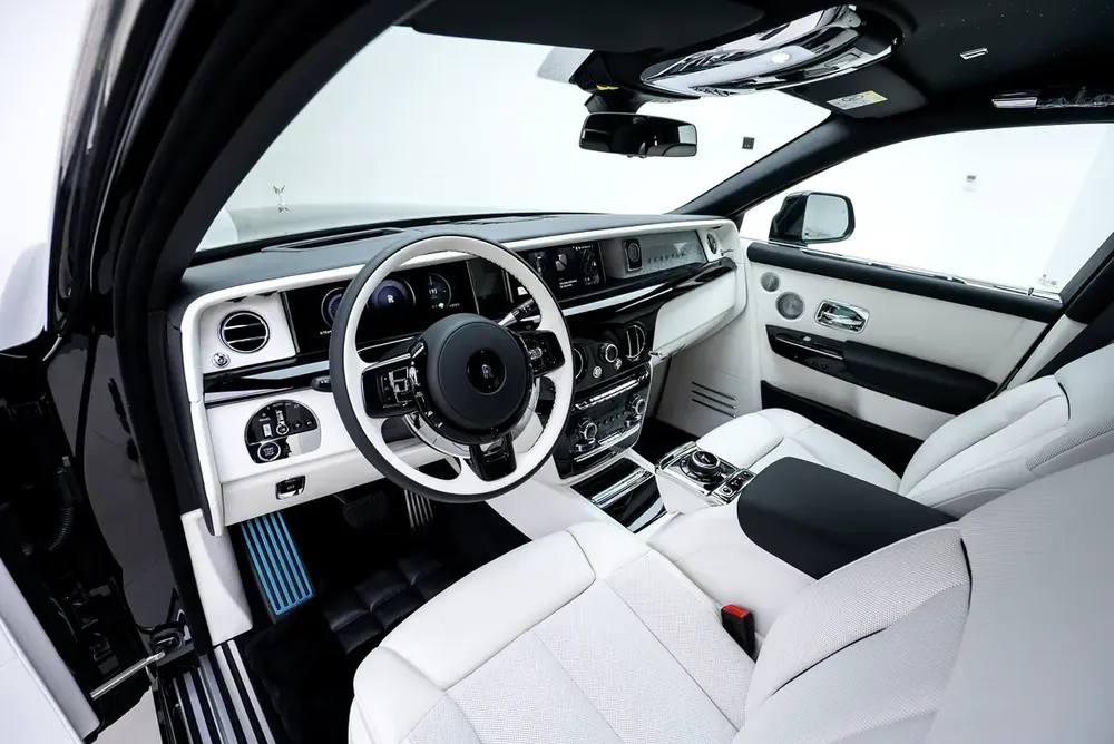 2026 ROLLS ROYCE PHANTOM EWB | GCC | MAIN DEALER WARRANTY SERVICE | VIP REAR SEATS - Image 14