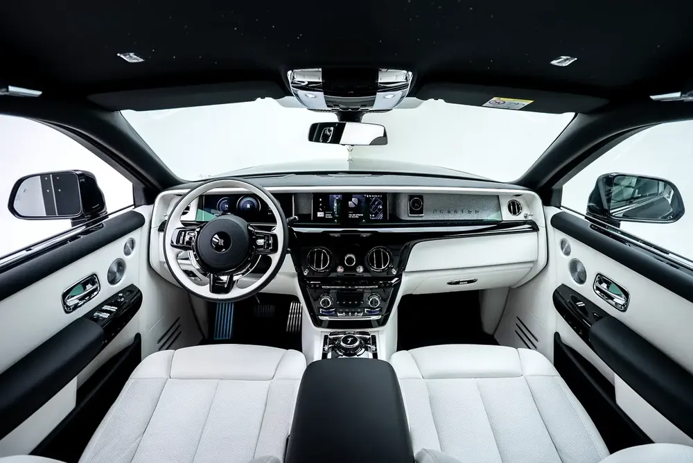 2026 ROLLS ROYCE PHANTOM EWB | GCC | MAIN DEALER WARRANTY SERVICE | VIP REAR SEATS - Image 19