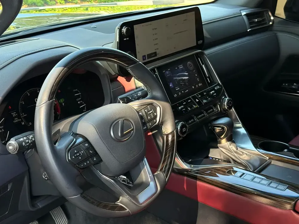 **2024**GCC SPEC UNDER WARRANTY NEAT AND CLEAN - Image 7