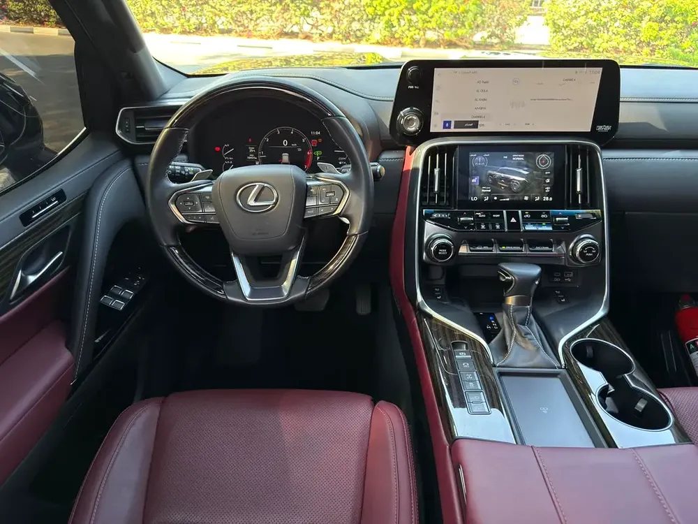 **2024**GCC SPEC UNDER WARRANTY NEAT AND CLEAN - Image 9