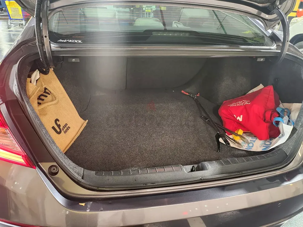 Honda Accord EX Turbo 2019 | GCC Specs | Low Mileage | Excellent Condition - Image 4