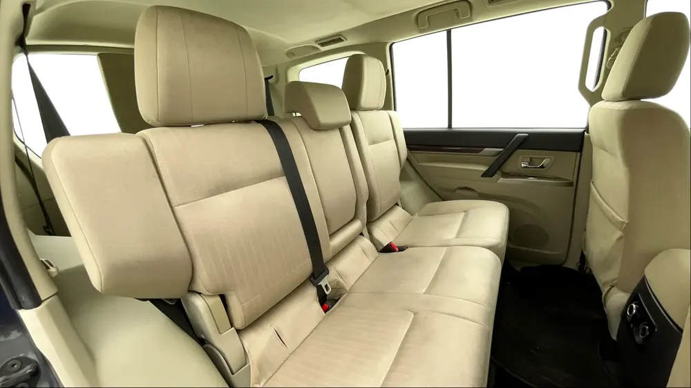 AED 757/m | 0 DP | Free 1 Month Warranty | Service History | 30 Day Return | MITSUBISHI PAJERO 2019 - Image 10