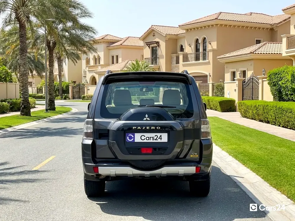 AED 757/m | 0 DP | Free 1 Month Warranty | Service History | 30 Day Return | MITSUBISHI PAJERO 2019 - Image 4