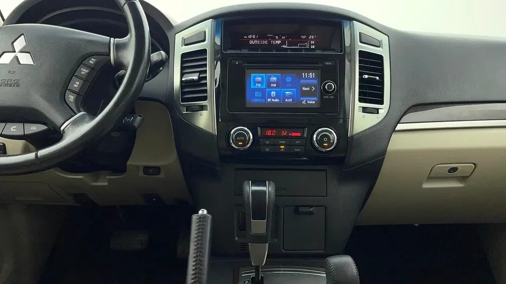 AED 757/m | 0 DP | Free 1 Month Warranty | Service History | 30 Day Return | MITSUBISHI PAJERO 2019 - Image 8