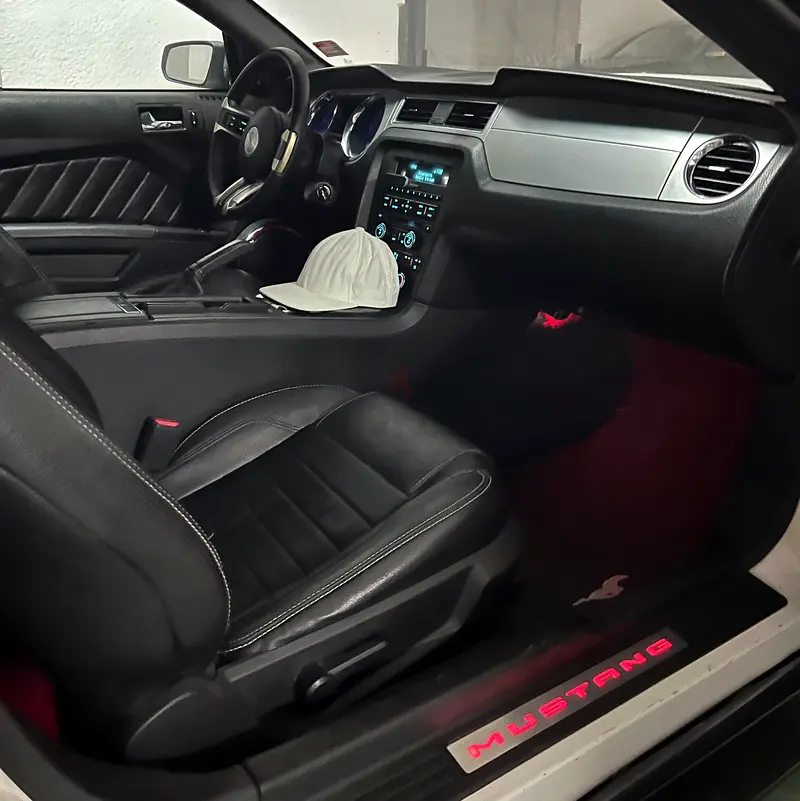 Ford Mustang V6 2010 American Specs - Image 5