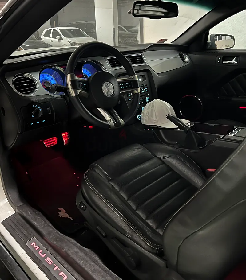 Ford Mustang V6 2010 American Specs - Image 7