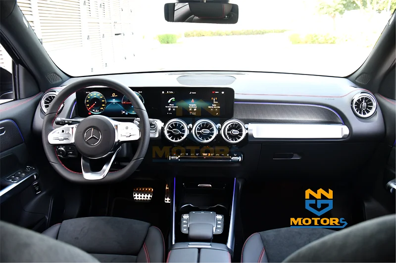 EQB 300 4Matic AMG 2023 - Image 13