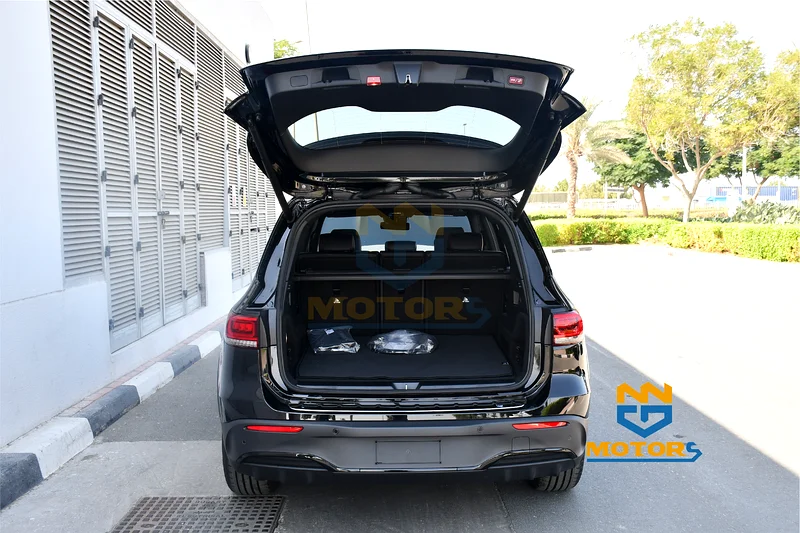 EQB 300 4Matic AMG 2023 - Image 20