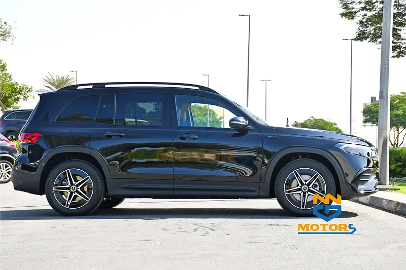 EQB 300 4Matic AMG 2023 - Image 5