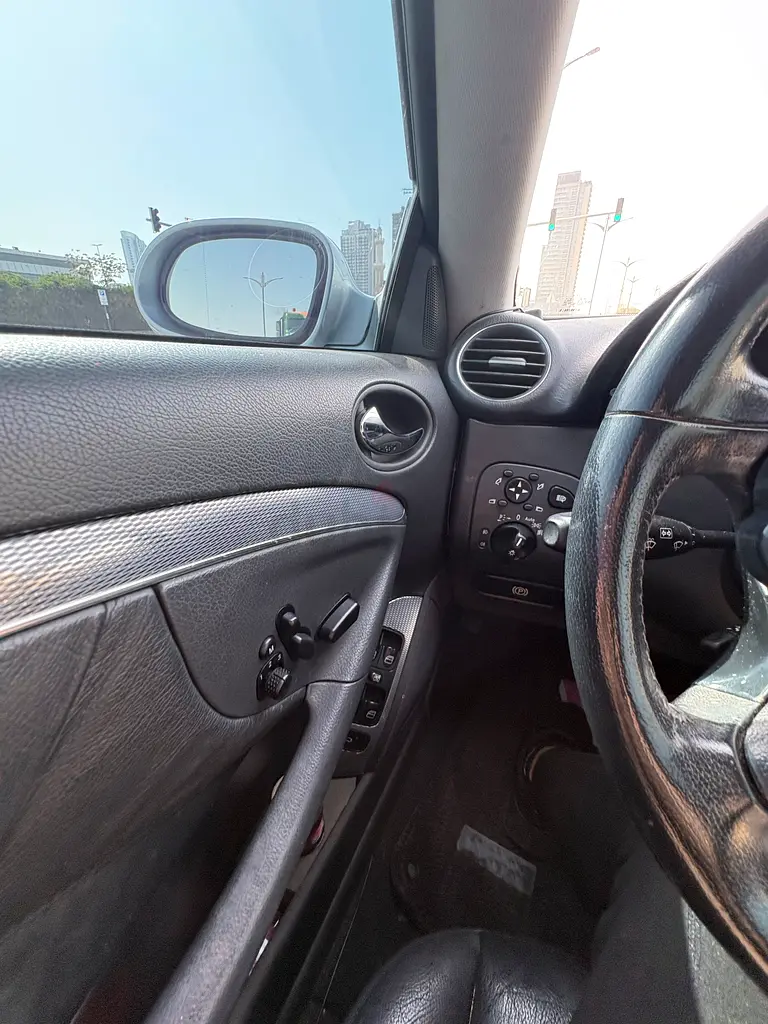 Excellent condition - Image 5