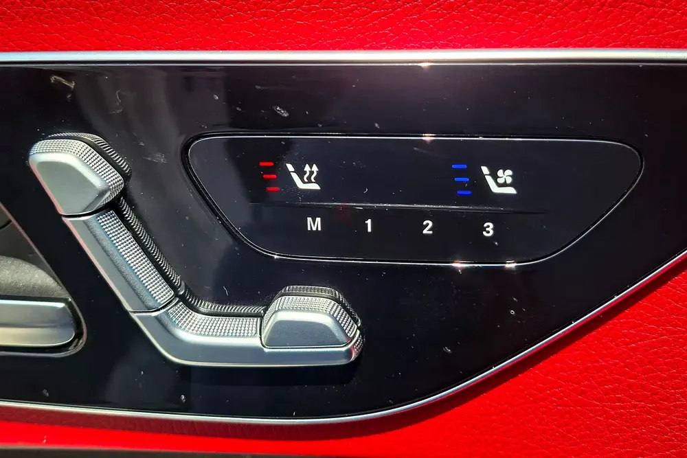 AED 3799/month | 2025 Mercedes-Benz CLE-Class CLE 200 | GCC Specs | Ref#454868 - Image 17