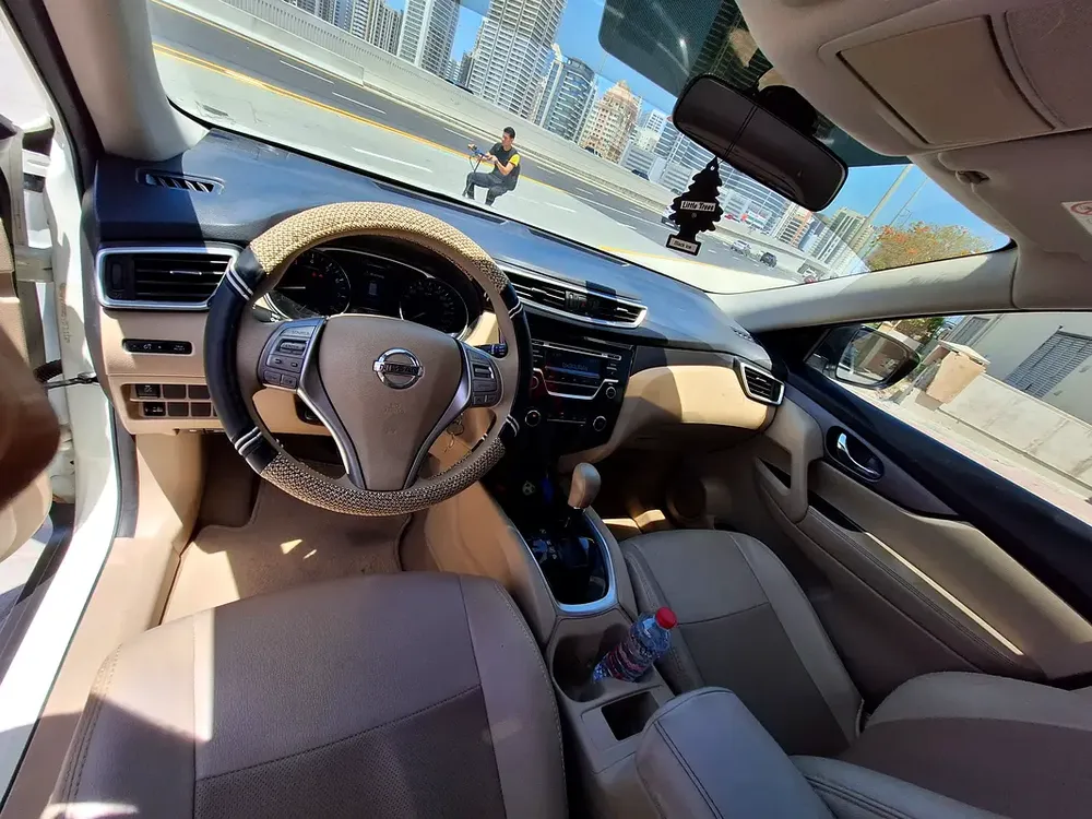 Nissan X-Trail 2017 GCC Specs - Well Maintained Family SUV - Image 5
