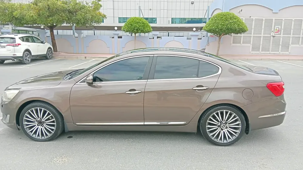 Kia Cadenza GDi Top, 2014, GCC Specs - Lady Driven - Image 5
