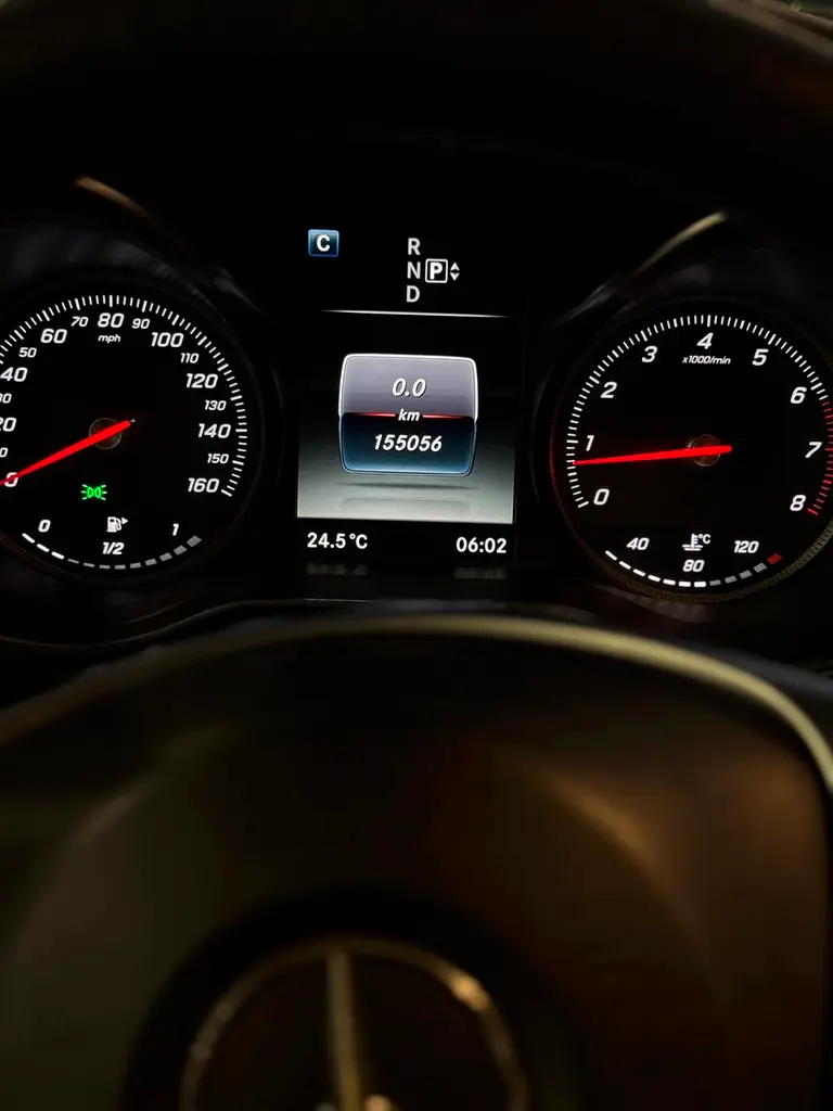 Mercedes-Benz C300 AMG 4MATIC | 2015 | Sport Luxury Sedan | Fully service | Excellent Condition - Image 9