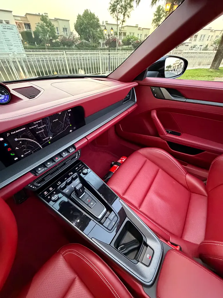 Porsche 911 Carrera 2023 GCC Specs - Image 9