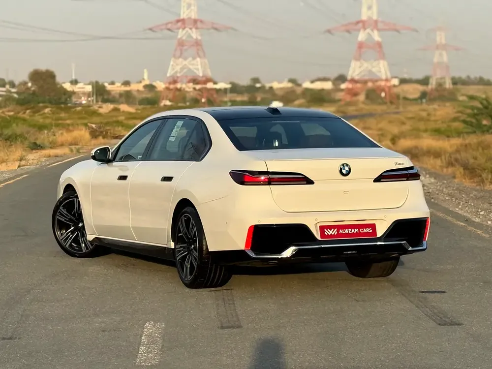 2026BMW 740i M Sport | GCC Specs | Brand New - Image 5