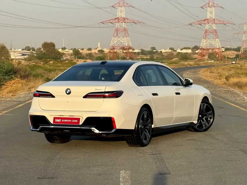 2026BMW 740i M Sport | GCC Specs | Brand New - Image 6