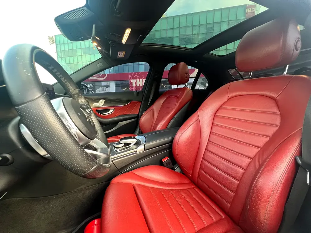 1700 AED Monthly | C200 AMG KIT | GCC Original Paint | Panoramic Sunroof | 360 Camera - Image 13