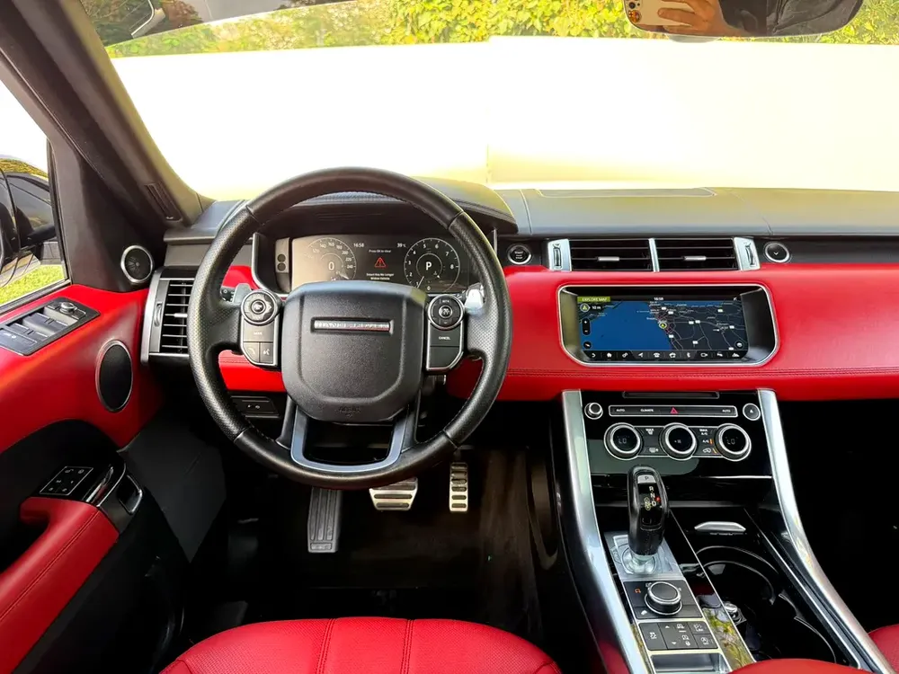 🔥GCC 2017 LR Range Rover Sport 3.0L V6 | IMMACULATE CONDITION | FSH🔥 - Image 9