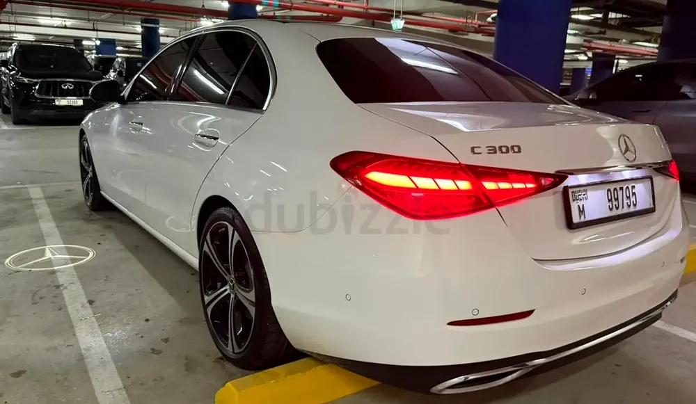 Mercedes benz c300 4matic km 8200 year 2025 top end model - Image 6