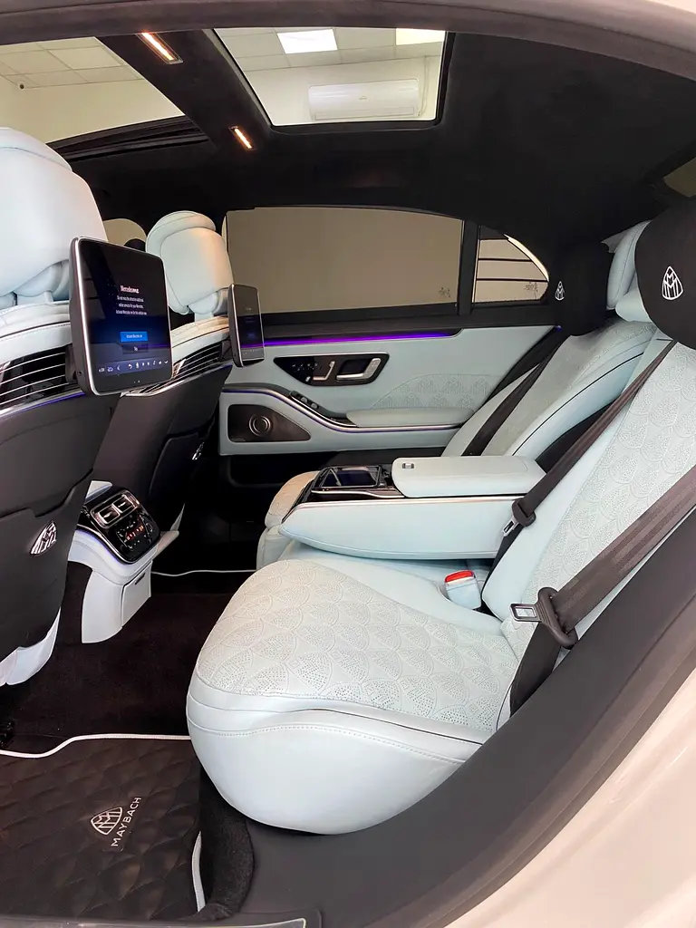 MERCEDES - S580 - MAYBACH ORIGINAL BODYKIT - Image 8