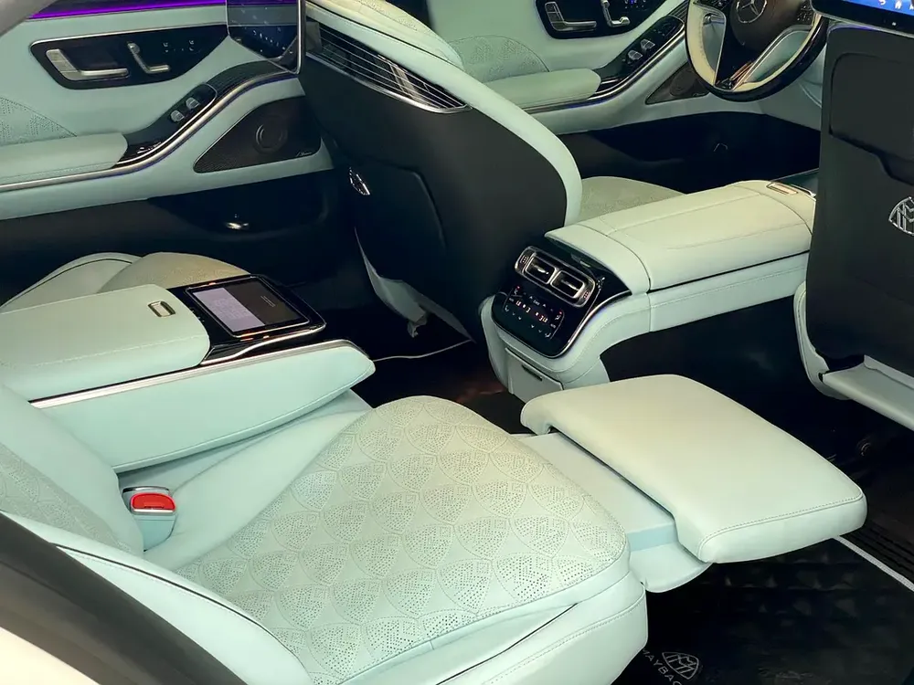 MERCEDES - S580 - MAYBACH ORIGINAL BODYKIT - Image 9