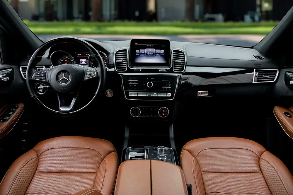 2,742 P.M |  GLS 500 | 0% Downpayment | 4MATIC | ONE OWNER | FULL SPEC! - Image 8
