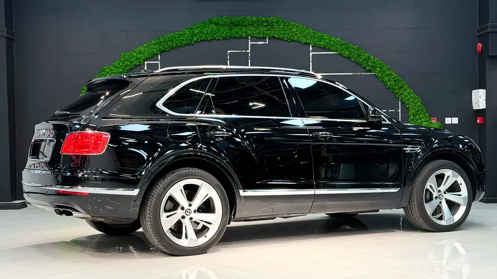 2018 Bentley Bentayga Standard GCC Specs - Image 8