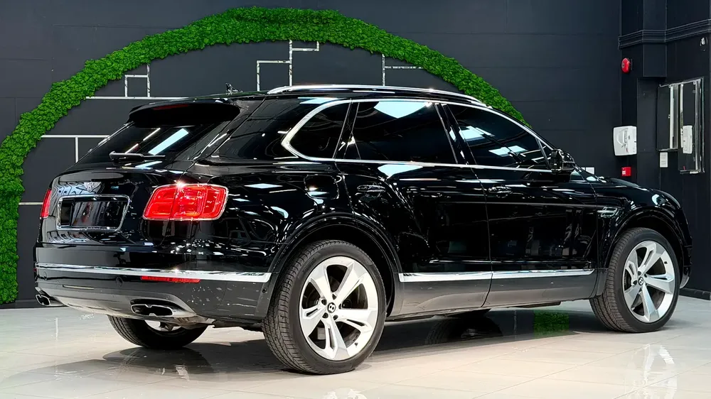 2018 Bentley Bentayga Standard GCC Specs - Image 9