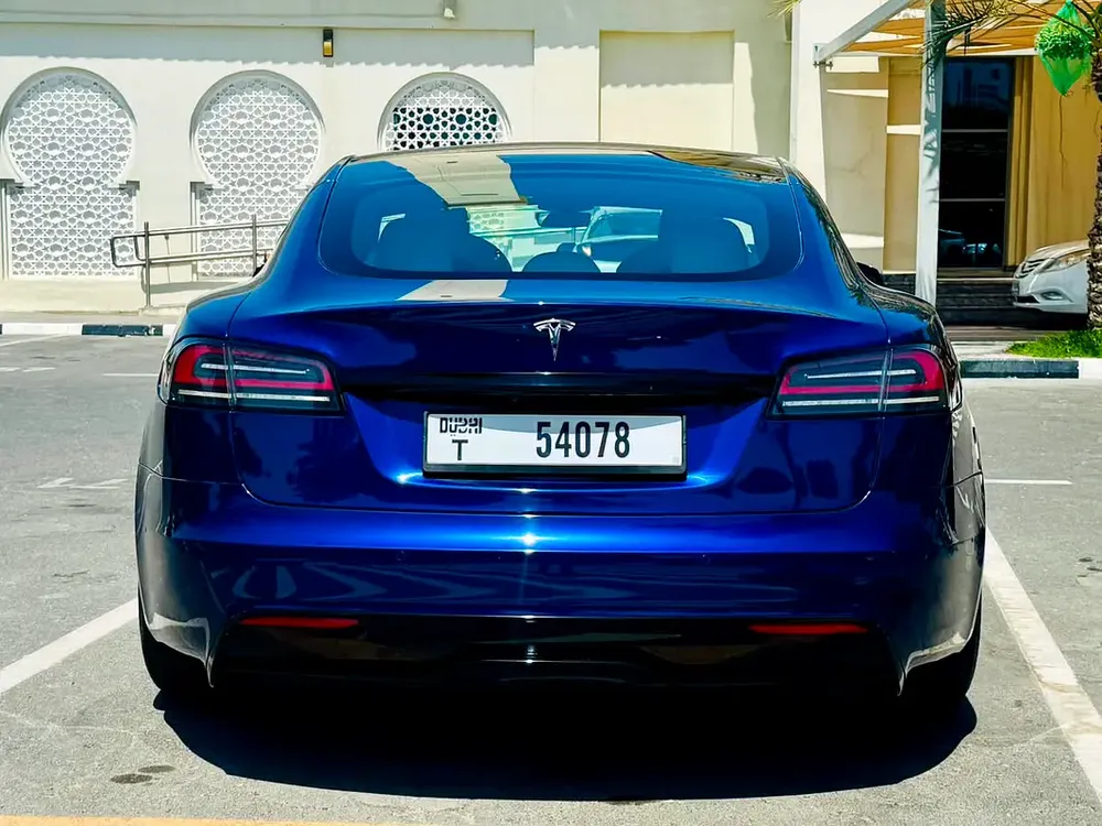 Tesla Model S 2022 American Specs - Dual Motor All-Wheel Drive - Image 8
