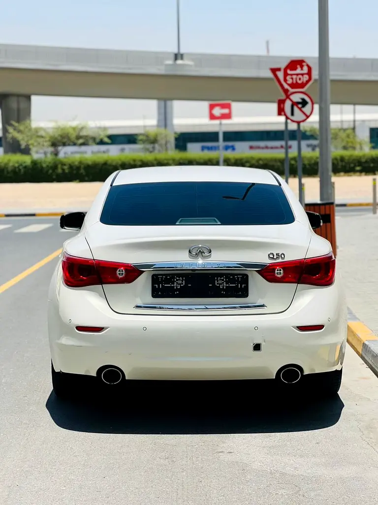 Infiniti Q50 Luxe 2014 GCC Specs - Image 6