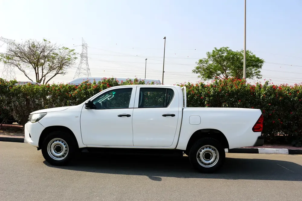 TOYOTA HILUX DIESEL 4X4 MODEL 2016 - Image 7