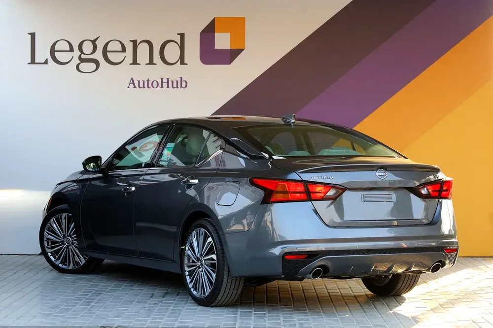 Dealership Warranty 3 years | AED 1,723 Monthly | Nissan Altima SV 2.5L | GCC | Zero Down Payment - Image 4