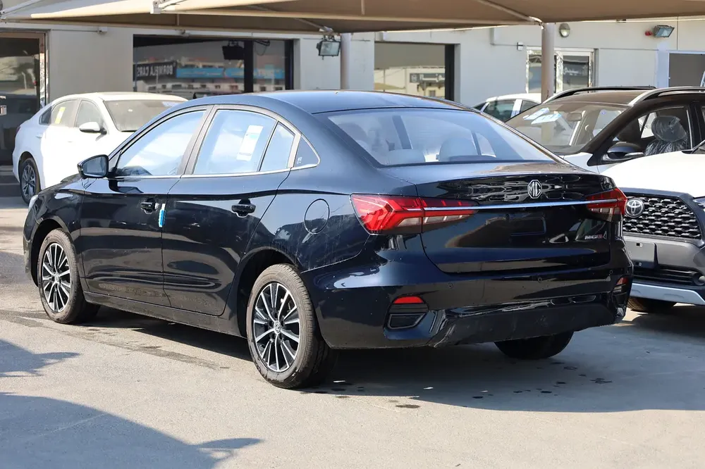 MG 5 DELUX 1.5L Fulloption 2025 Model GCC Spec - Image 5